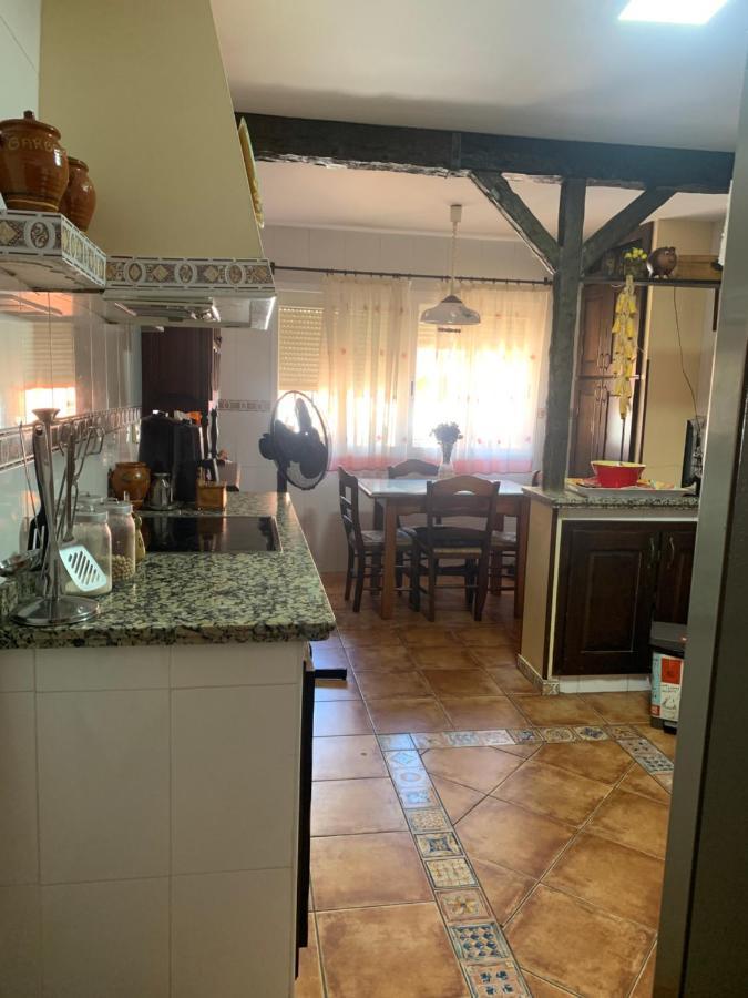 Casa Con Piscina Cerca De Sevilla Exterior foto